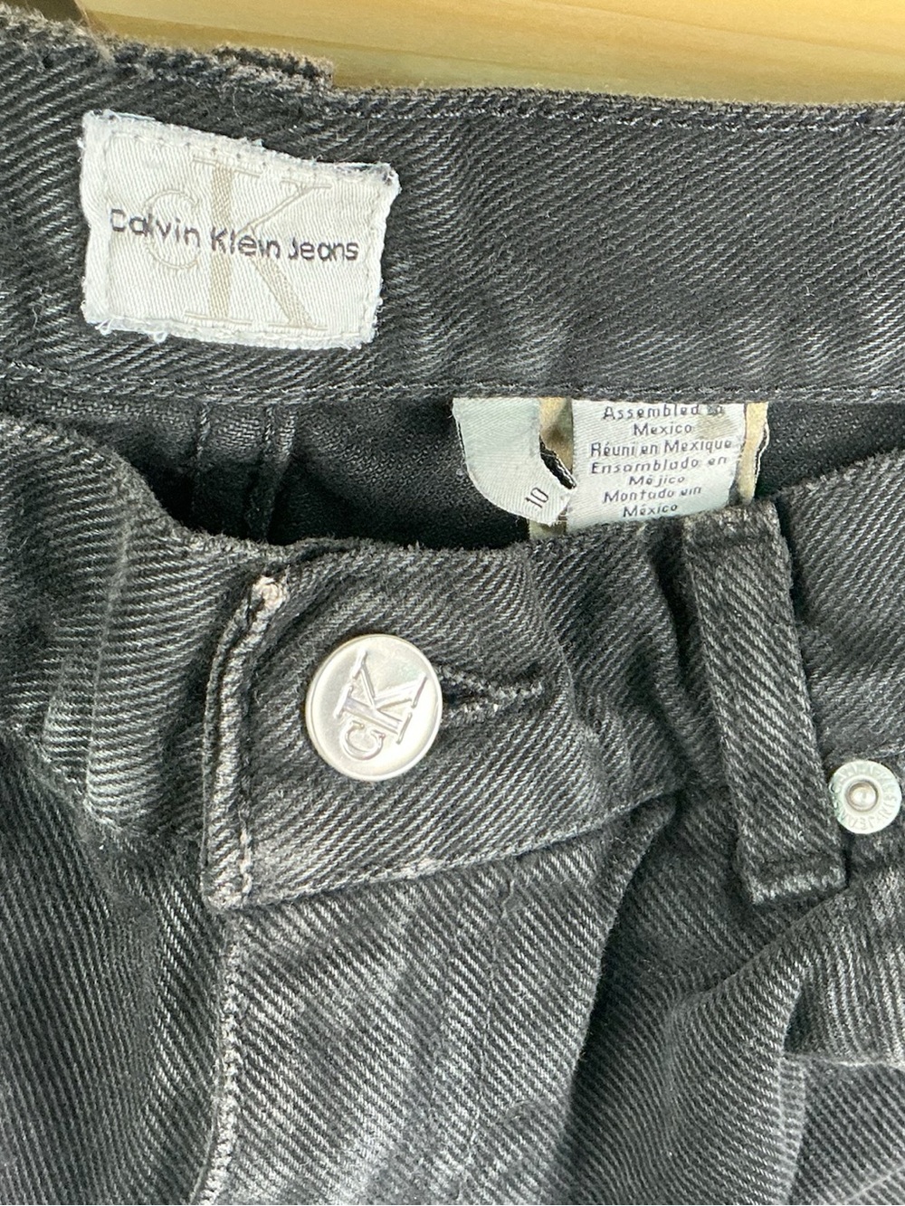 Vintage Calvin Klein Women’s Straight Leg Black Washed Denim - Picture 2 of 7